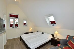 1. Schlafzimmer mit Doppelbett OG 