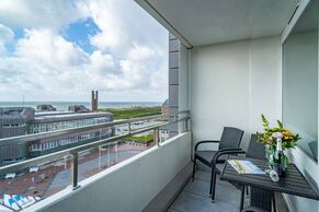 Westloggia mit Balkonmöbel