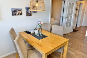 Esstisch im Wohnzimmer