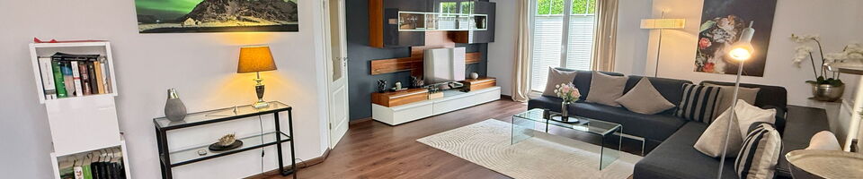 Elaine, App 18 "Sunset Beach"