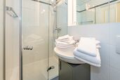 2. Duschbad/WC
