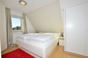 Schlafzimmer mit Doppelbett