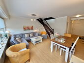 Wohnzimmer mit Sofa