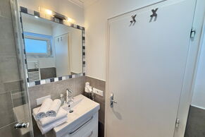 Duschbad/WC mit Fenster