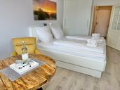 Wohn und Schlafbereich mit Sitzecke