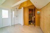 separates Haus mit Sauna und Dusche