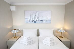 Schlafnische mit Doppelbett